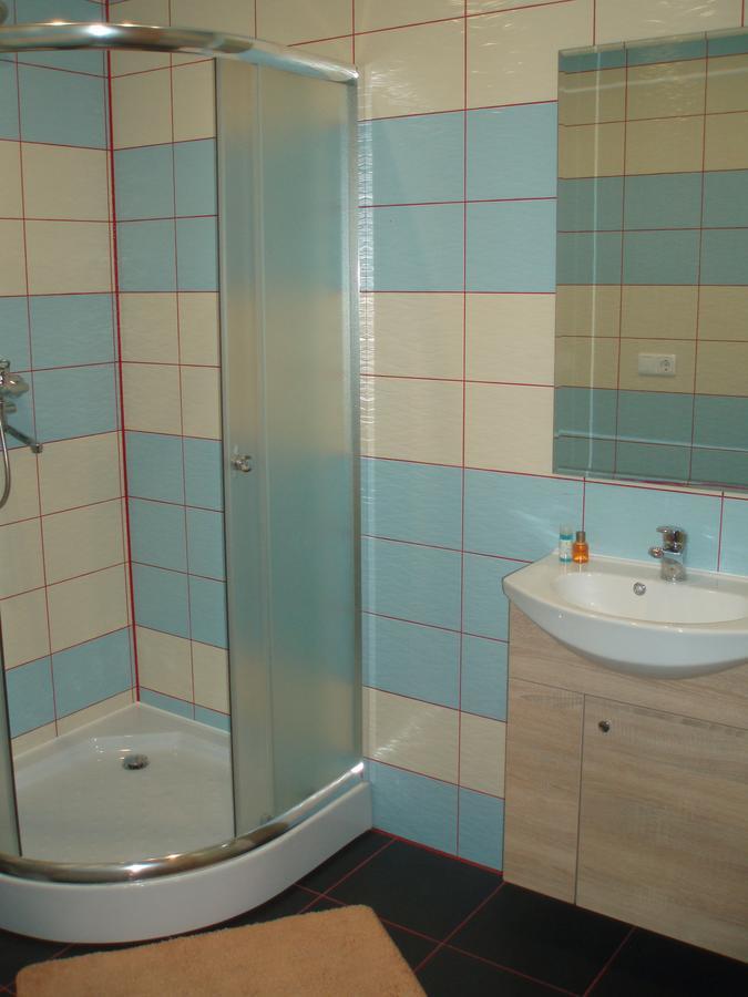 Centra House Hotel Rezekne Bagian luar foto
